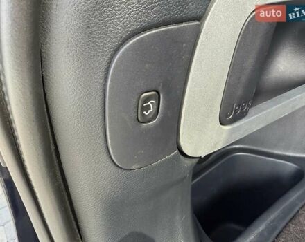 Синій Джип Cherokee, об'ємом двигуна 3.24 л та пробігом 184 тис. км за 12999 $, фото 19 на Automoto.ua