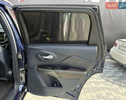 Синій Джип Cherokee, об'ємом двигуна 3.24 л та пробігом 184 тис. км за 13900 $, фото 56 на Automoto.ua