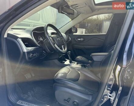 Джип Чероки 2015 в Львове на Automoto.ua Синий Джип Чероки, объемом двигателя 3.24 л и пробегом 184 тыс. км за 13200 $, фото 24 на Automoto.ua