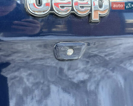 Синій Джип Cherokee, об'ємом двигуна 3.24 л та пробігом 185 тис. км за 13500 $, фото 12 на Automoto.ua