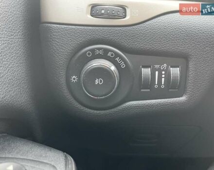 Синий Джип Чероки, объемом двигателя 3.24 л и пробегом 174 тыс. км за 11000 $, фото 27 на Automoto.ua