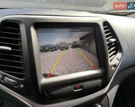 Джип Чероки 2015 в Львове на Automoto.ua Синий Джип Чероки, объемом двигателя 3.24 л и пробегом 184 тыс. км за 13200 $, фото 41 на Automoto.ua