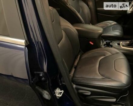 Синій Джип Cherokee, об'ємом двигуна 2.4 л та пробігом 75 тис. км за 3000 $, фото 16 на Automoto.ua