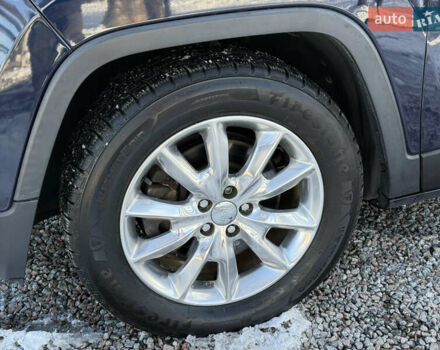 Синій Джип Cherokee, об'ємом двигуна 3.24 л та пробігом 185 тис. км за 13500 $, фото 4 на Automoto.ua