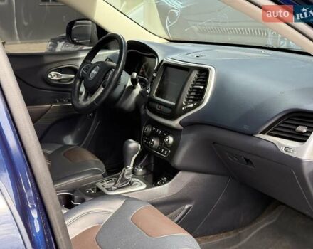 Джип Чероки 2015 в Львове на Automoto.ua Синий Джип Чероки, объемом двигателя 3.24 л и пробегом 184 тыс. км за 13200 $, фото 53 на Automoto.ua