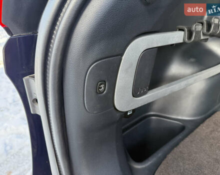 Синій Джип Cherokee, об'ємом двигуна 3.24 л та пробігом 185 тис. км за 13500 $, фото 19 на Automoto.ua