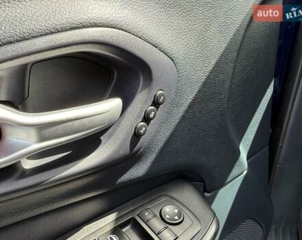 Синій Джип Cherokee, об'ємом двигуна 3.24 л та пробігом 184 тис. км за 12999 $, фото 28 на Automoto.ua