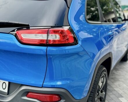 Синій Джип Cherokee, об'ємом двигуна 2.4 л та пробігом 75 тис. км за 14000 $, фото 6 на Automoto.ua