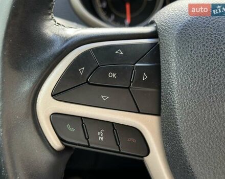 Джип Чероки 2017 в Киеве на Automoto.ua Синий Джип Чероки, объемом двигателя 2.36 л и пробегом 75 тыс. км за 15500 $, фото 20 на Automoto.ua