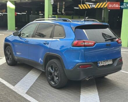 Джип Чероки 2017 в Киеве на Automoto.ua Синий Джип Чероки, объемом двигателя 2.36 л и пробегом 75 тыс. км за 15500 $, фото 7 на Automoto.ua