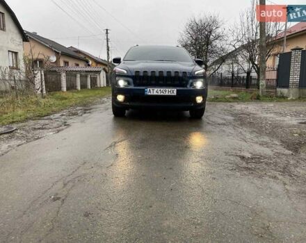 Синий Джип Чероки, объемом двигателя 2.36 л и пробегом 206 тыс. км за 13600 $, фото 2 на Automoto.ua
