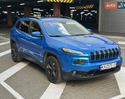 Джип Чероки 2017 в Киеве на Automoto.ua Синий Джип Чероки, объемом двигателя 2.36 л и пробегом 75 тыс. км за 15500 $, фото 13 на Automoto.ua