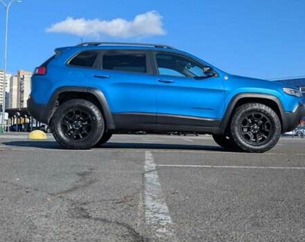 Джип Чероки 2018 в Киеве на Automoto.ua Синий Джип Чероки, объемом двигателя 3.24 л и пробегом 100 тыс. км за 25000 $, фото 2 на Automoto.ua