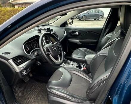 Синий Джип Чероки, объемом двигателя 3.24 л и пробегом 285 тыс. км за 15000 $, фото 4 на Automoto.ua