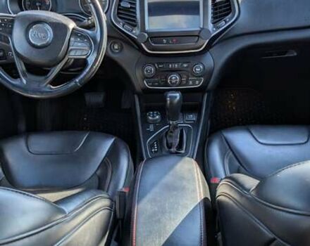 Джип Чероки 2018 в Киеве на Automoto.ua Синий Джип Чероки, объемом двигателя 3.24 л и пробегом 100 тыс. км за 25000 $, фото 17 на Automoto.ua