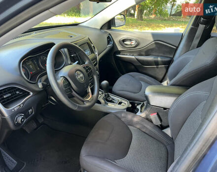 Синій Джип Cherokee, об'ємом двигуна 2.4 л та пробігом 162 тис. км за 14700 $, фото 25 на Automoto.ua