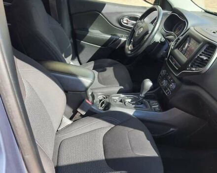 Синій Джип Cherokee, об'ємом двигуна 2.36 л та пробігом 156 тис. км за 16200 $, фото 16 на Automoto.ua