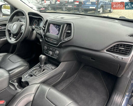 Синий Джип Чероки, объемом двигателя 2.36 л и пробегом 44 тыс. км за 16300 $, фото 25 на Automoto.ua