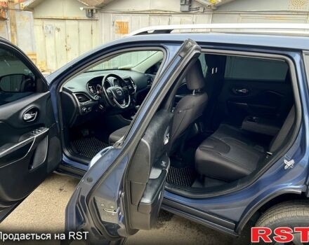 Синій Джип Cherokee, об'ємом двигуна 2.4 л та пробігом 151 тис. км за 13999 $, фото 8 на Automoto.ua