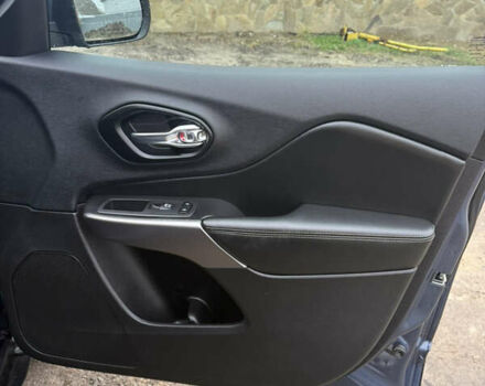 Синий Джип Чероки, объемом двигателя 3.24 л и пробегом 87 тыс. км за 19300 $, фото 17 на Automoto.ua