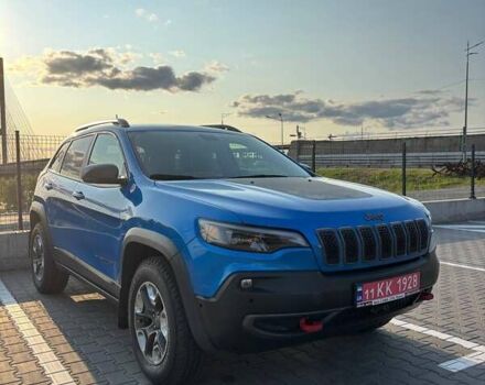 Синий Джип Чероки, объемом двигателя 3.24 л и пробегом 125 тыс. км за 20000 $, фото 1 на Automoto.ua
