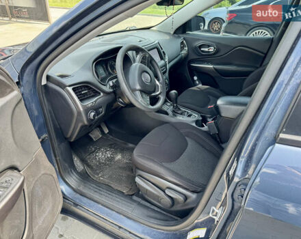 Синій Джип Cherokee, об'ємом двигуна 2.36 л та пробігом 184 тис. км за 17300 $, фото 9 на Automoto.ua