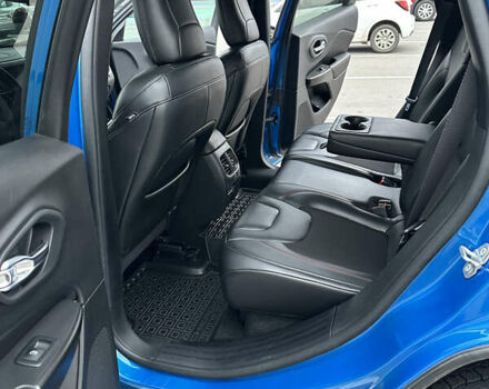 Синій Джип Cherokee, об'ємом двигуна 3.24 л та пробігом 142 тис. км за 18700 $, фото 17 на Automoto.ua