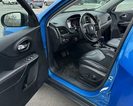 Синій Джип Cherokee, об'ємом двигуна 3.24 л та пробігом 142 тис. км за 18700 $, фото 11 на Automoto.ua