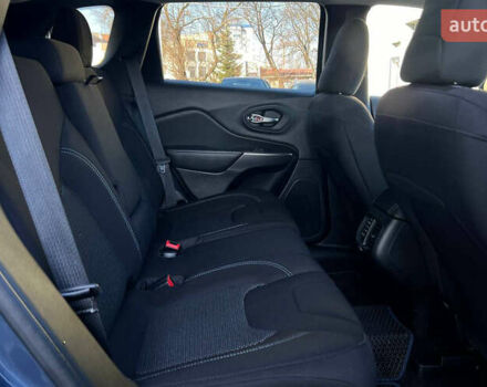 Джип Cherokee 2021 у Івано-Франківську на Automoto.ua Синій Джип Cherokee, об'ємом двигуна 2.36 л та пробігом 90 тис. км за 18500 $, фото 26 на Automoto.ua