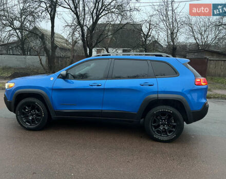 Синий Джип Чероки, объемом двигателя 3.2 л и пробегом 133 тыс. км за 20000 $, фото 5 на Automoto.ua