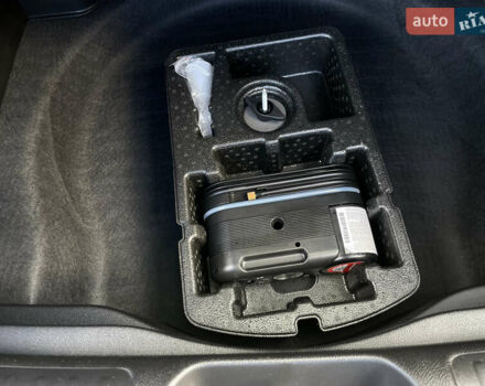 Джип Чероки 2021 в Бердичеве на Automoto.ua Синий Джип Чероки, объемом двигателя 3.2 л и пробегом 73 тыс. км за 21755 $, фото 27 на Automoto.ua