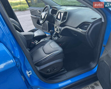 Синий Джип Чероки, объемом двигателя 3.2 л и пробегом 133 тыс. км за 21500 $, фото 36 на Automoto.ua