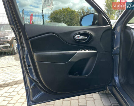 Джип Чероки 2021 в Бердичеве на Automoto.ua Синий Джип Чероки, объемом двигателя 3.2 л и пробегом 73 тыс. км за 21755 $, фото 21 на Automoto.ua