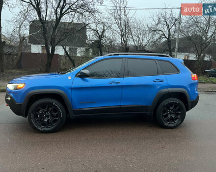 Синий Джип Чероки, объемом двигателя 3.2 л и пробегом 133 тыс. км за 20000 $, фото 4 на Automoto.ua