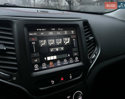 Синий Джип Чероки, объемом двигателя 3.2 л и пробегом 133 тыс. км за 20000 $, фото 30 на Automoto.ua