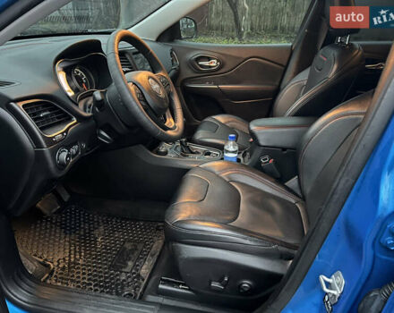 Синий Джип Чероки, объемом двигателя 3.2 л и пробегом 133 тыс. км за 20000 $, фото 21 на Automoto.ua