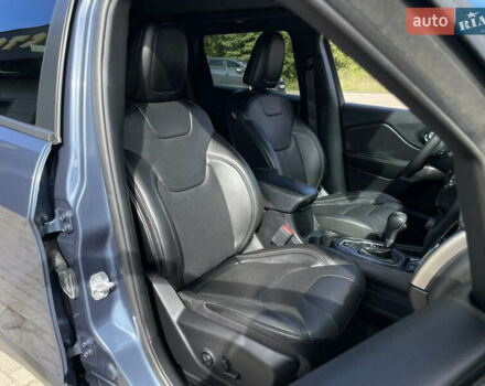 Джип Чероки 2021 в Бердичеве на Automoto.ua Синий Джип Чероки, объемом двигателя 3.2 л и пробегом 73 тыс. км за 21755 $, фото 33 на Automoto.ua