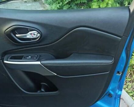 Синий Джип Чероки, объемом двигателя 3.2 л и пробегом 40 тыс. км за 22500 $, фото 12 на Automoto.ua