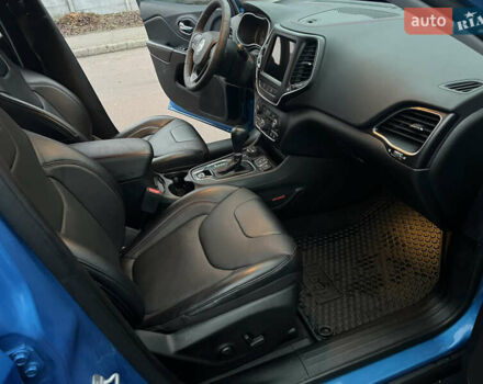 Синий Джип Чероки, объемом двигателя 3.2 л и пробегом 133 тыс. км за 20000 $, фото 25 на Automoto.ua