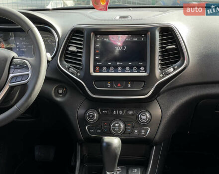 Джип Чероки 2021 в Бердичеве на Automoto.ua Синий Джип Чероки, объемом двигателя 3.2 л и пробегом 73 тыс. км за 21755 $, фото 35 на Automoto.ua