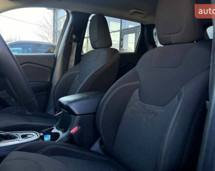 Джип Cherokee 2021 у Івано-Франківську на Automoto.ua Синій Джип Cherokee, об'ємом двигуна 2.36 л та пробігом 90 тис. км за 18500 $, фото 11 на Automoto.ua