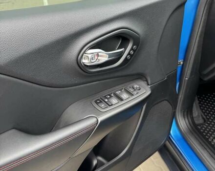 Синій Джип Cherokee, об'ємом двигуна 3.24 л та пробігом 24 тис. км за 31500 $, фото 18 на Automoto.ua