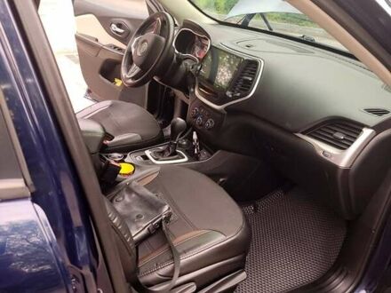 Синий Джип Чероки, объемом двигателя 2.36 л и пробегом 86 тыс. км за 15200 $, фото 1 на Automoto.ua