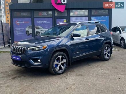 Джип Cherokee 2019 у Вінниці на Automoto.ua Синій Джип Cherokee, об'ємом двигуна 3.24 л та пробігом 102 тис. км за 18500 $, фото 1 на Automoto.ua