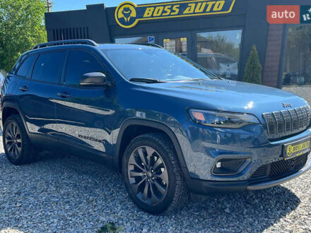 Джип Cherokee 2020 у Коломые на Automoto.ua Синій Джип Cherokee, об'ємом двигуна 3.24 л та пробігом 110 тис. км за 21990 $, фото 1 на Automoto.ua