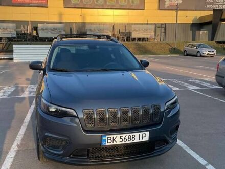 Джип Cherokee 2020 у Рівному на Automoto.ua Синій Джип Cherokee, об'ємом двигуна 2.36 л та пробігом 89 тис. км за 14200 $, фото 1 на Automoto.ua