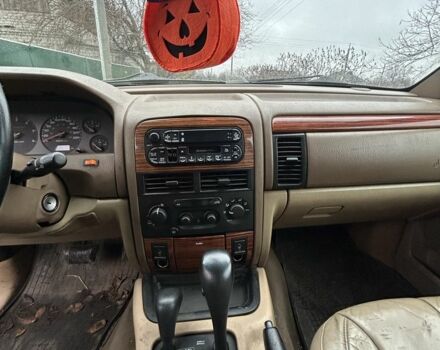 Зеленый Джип Чероки, объемом двигателя 3.1 л и пробегом 335 тыс. км за 2999 $, фото 4 на Automoto.ua