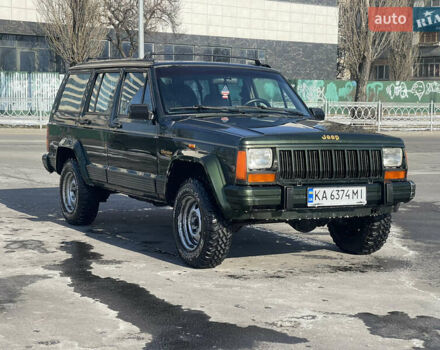 Зеленый Джип Чероки, объемом двигателя 2.5 л и пробегом 250 тыс. км за 8500 $, фото 1 на Automoto.ua