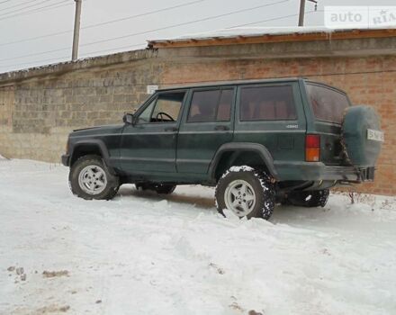 Зелений Джип Cherokee, об'ємом двигуна 4 л та пробігом 215 тис. км за 6500 $, фото 1 на Automoto.ua