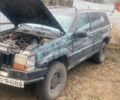 Зеленый Джип Чероки, объемом двигателя 4.05 л и пробегом 300 тыс. км за 2800 $, фото 1 на Automoto.ua